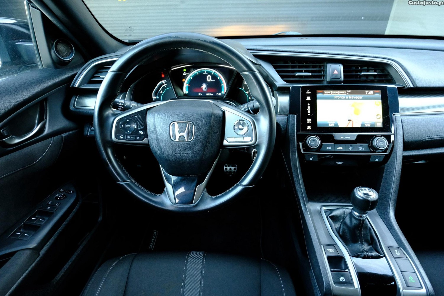 Honda Civic 1.0 i-VTEC Elegance Connect Navi — fotografia 13