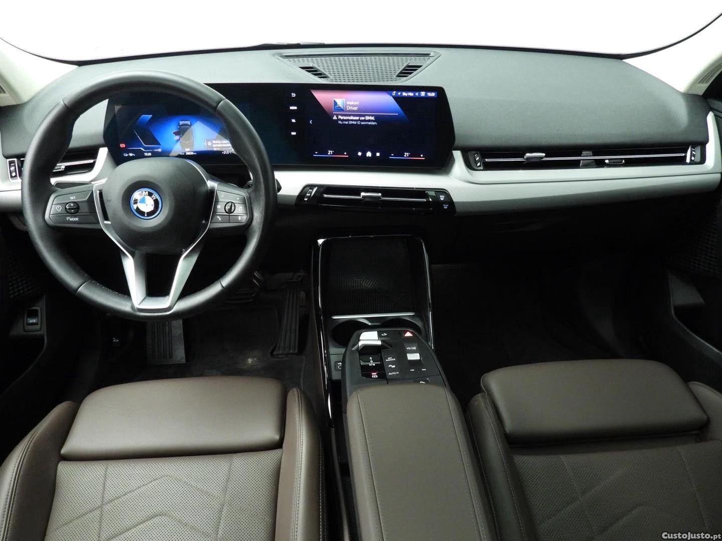 BMW iX2 eDrive20 — fotografia 21