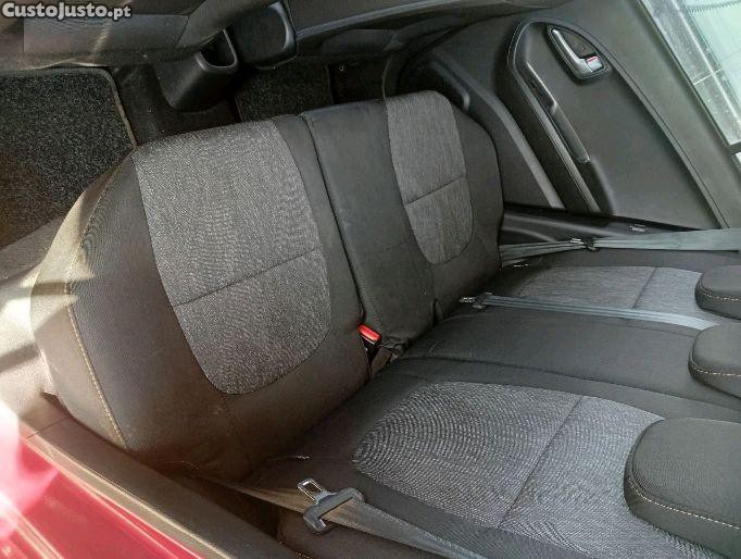 Kia Picanto 1.0 Gasolina — fotografia 4