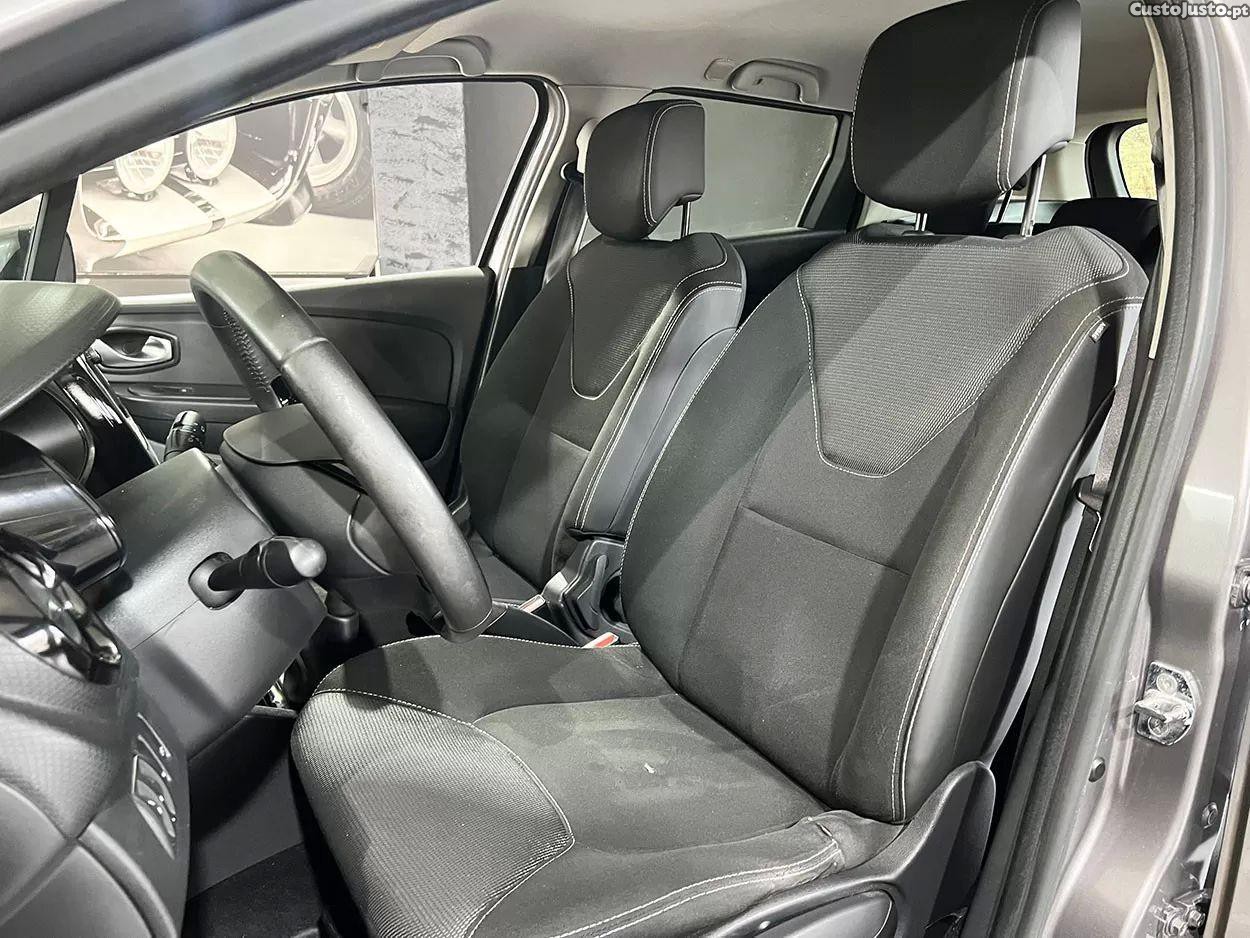 Renault Clio 1.5 dCi Confort 82g — fotografia 14