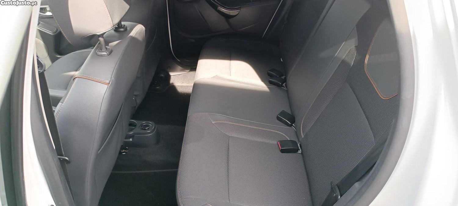 Dacia Duster 1.2 TCE — fotografia 9