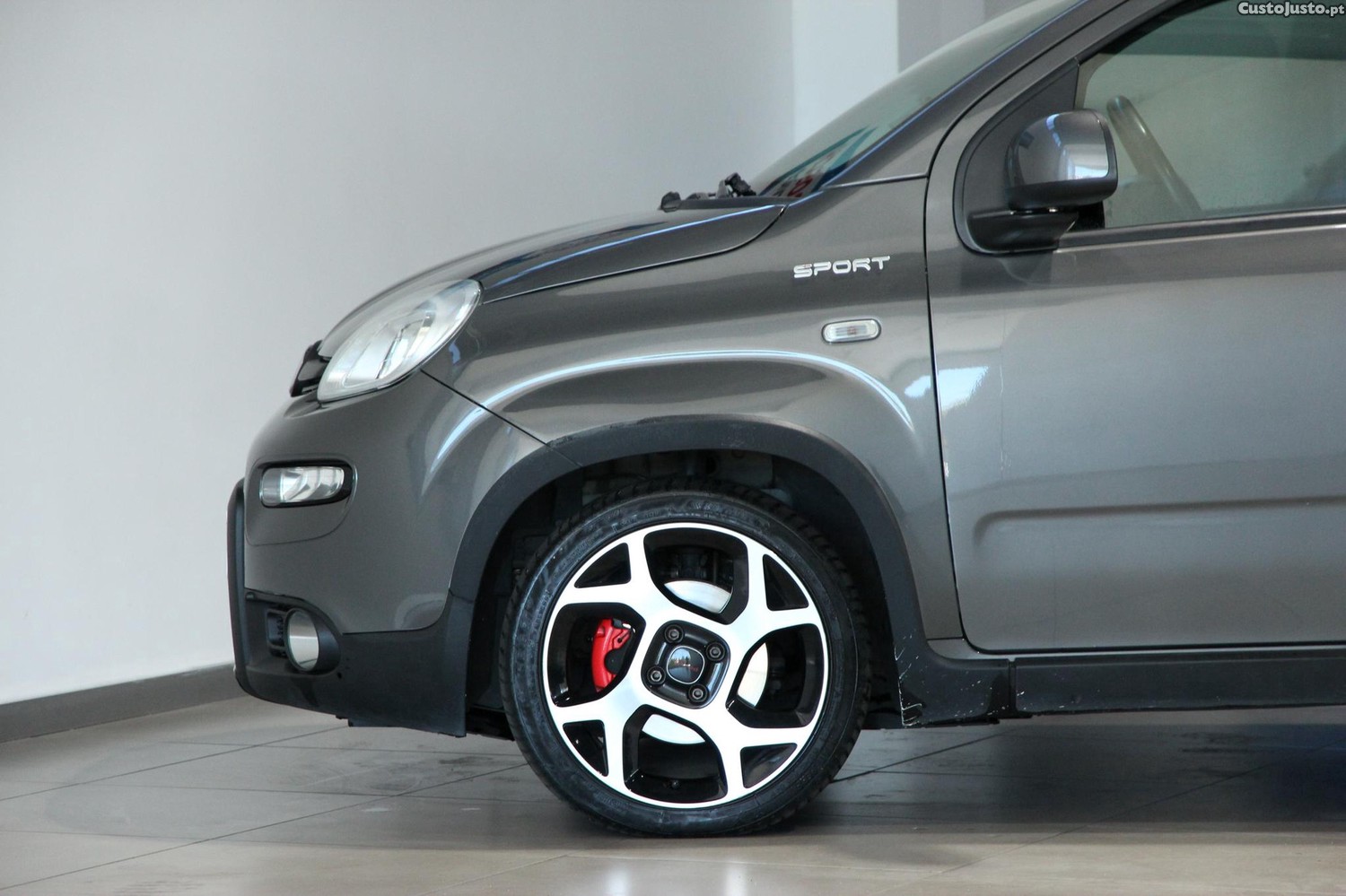 Fiat Panda 1.0 Hybrid Sport — fotografia 13
