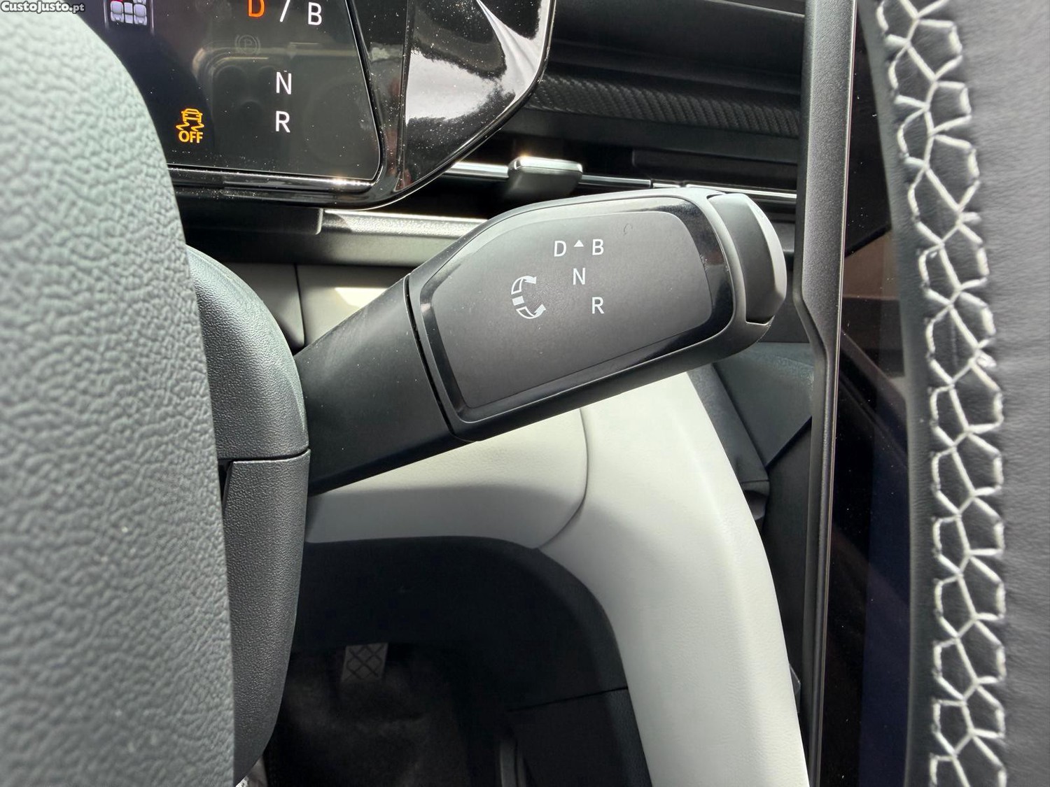 Ford Explorer Premium Autonomia Alargada 77 Kwh — fotografia 4