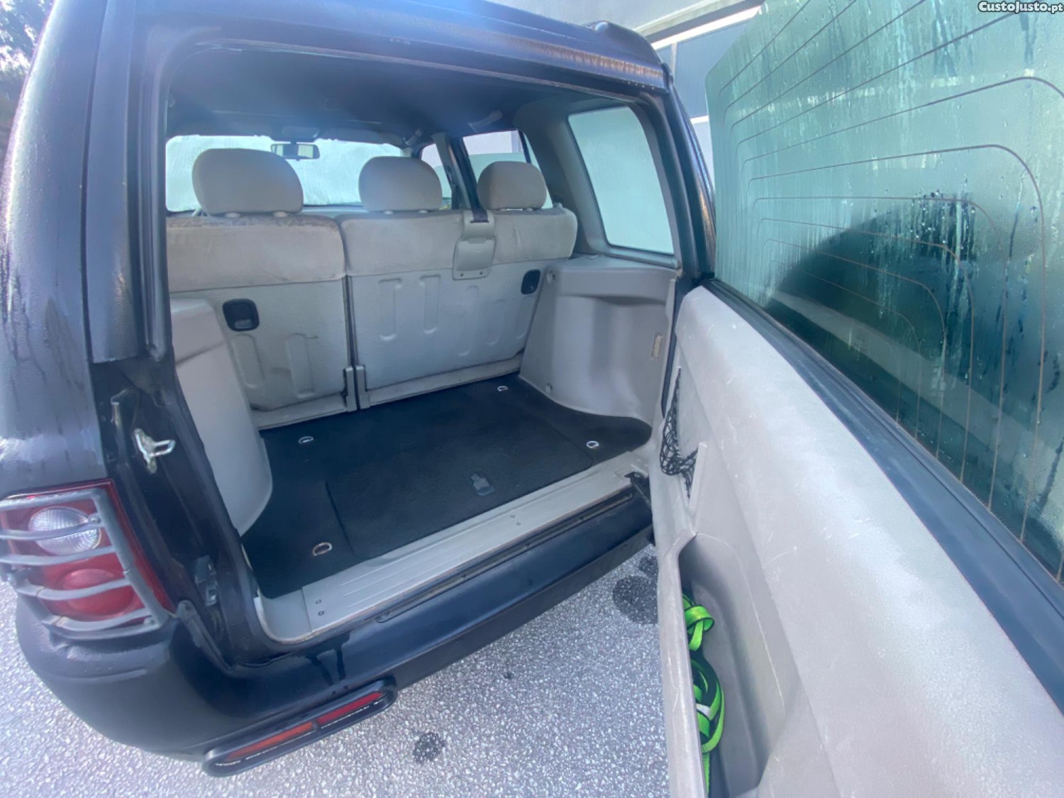 Land Rover Freelander 2.0 TDI — fotografia 2