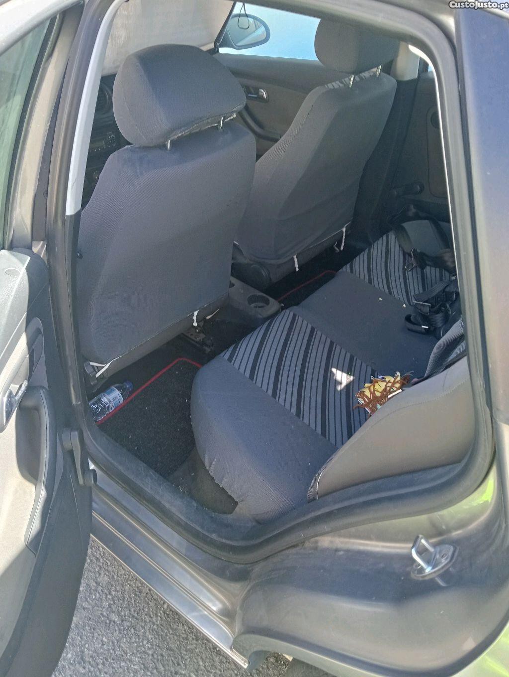 SEAT Ibiza 6L Motor BKE — fotografia 2