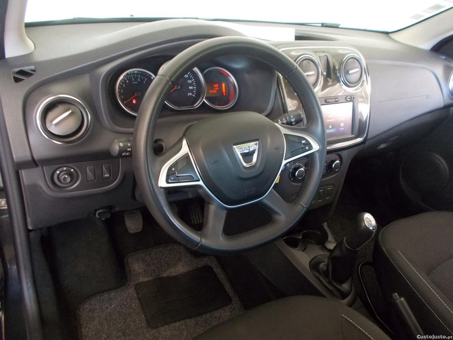 Dacia Logan 1.5 dCi Comfort — fotografia 7