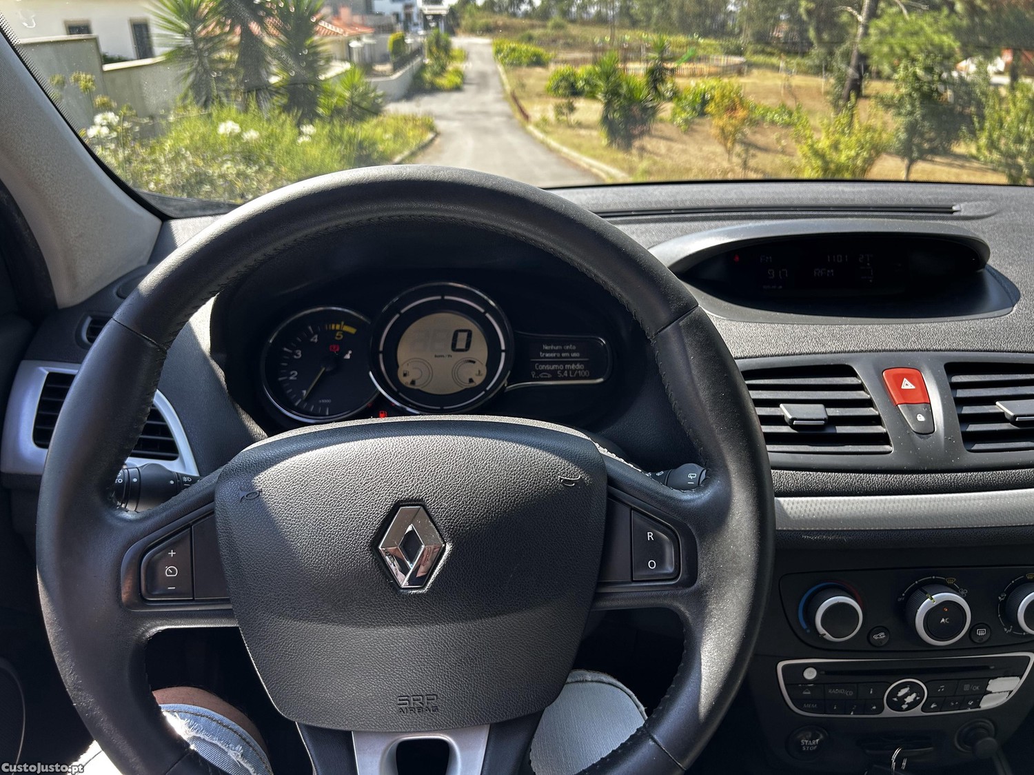 Renault Mégane III 1.5 Dci 90CV — fotografia 2