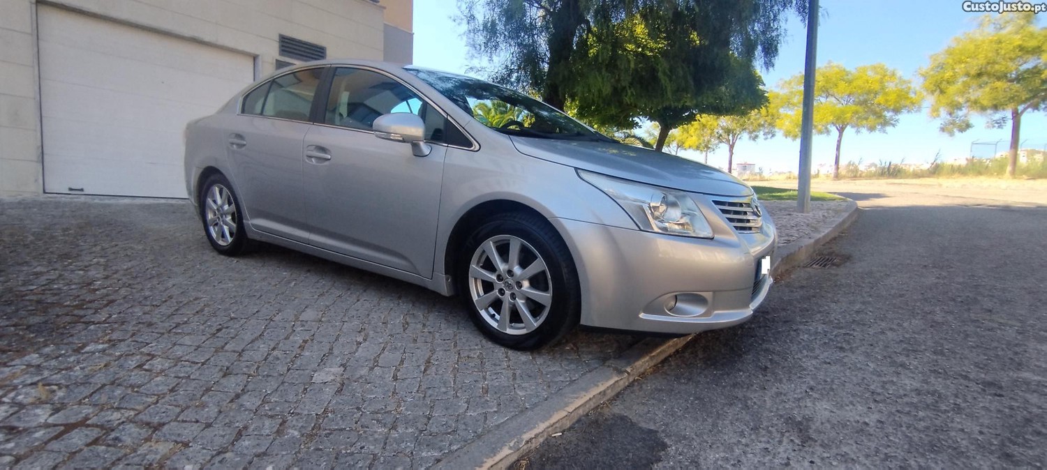 Toyota Avensis 2.0D4D 66000km unico dono — fotografia 11