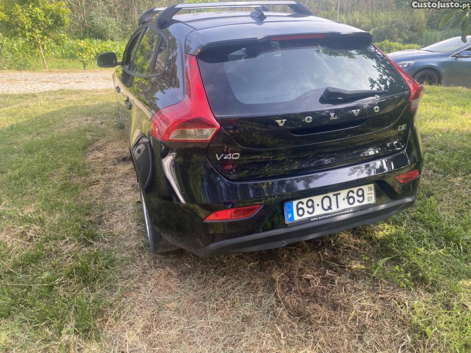 Volvo V40 kinetic — photo 4