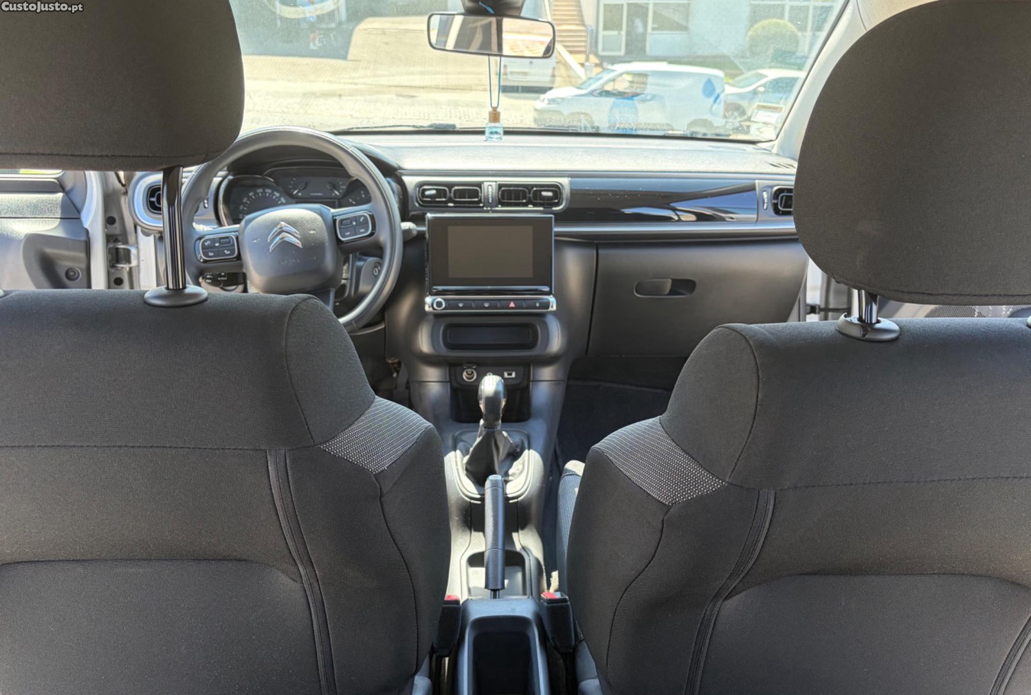Citroën C3 1.2 Puretech Shine — fotografia 5