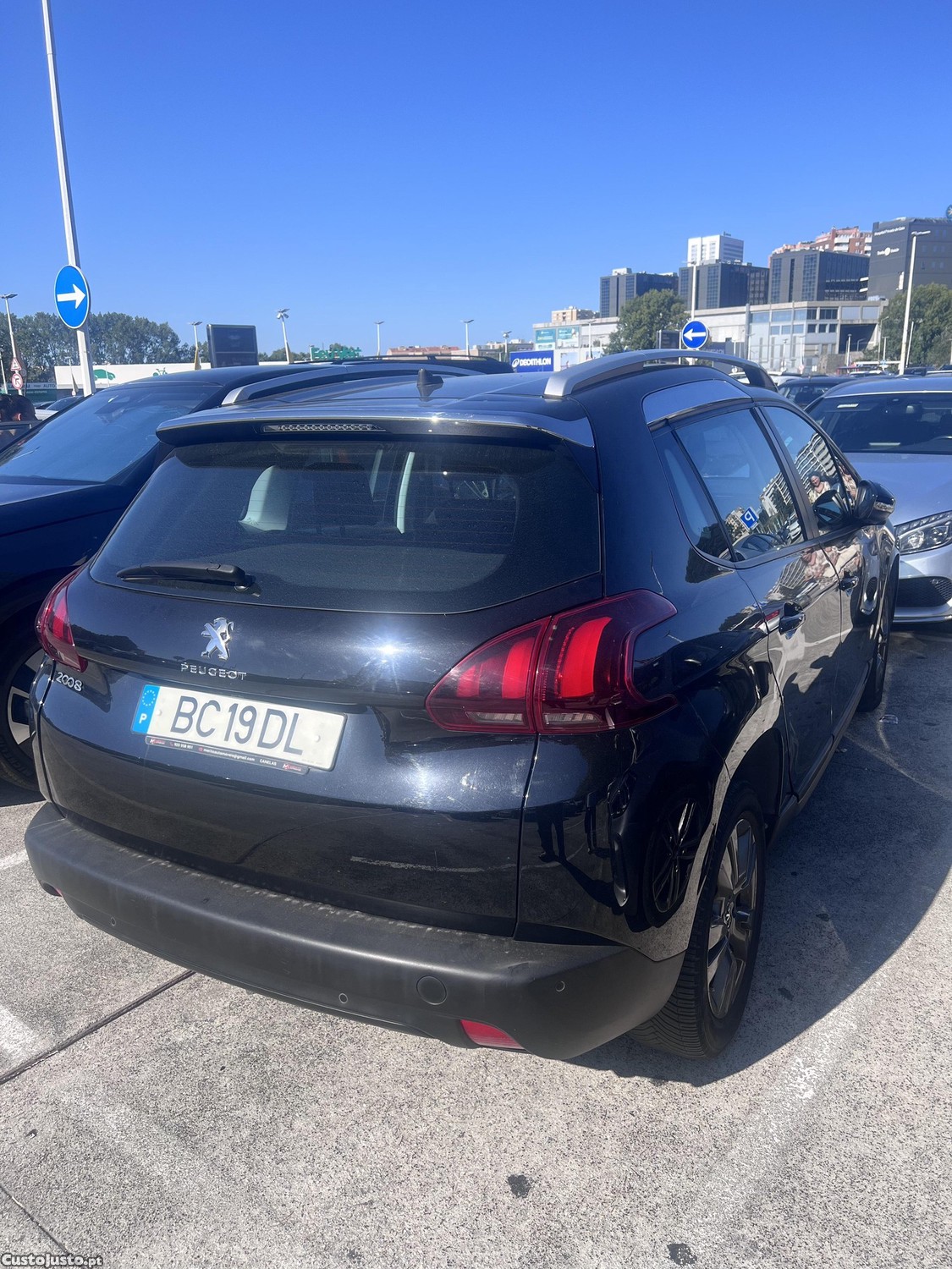 Peugeot 2008 1.6 BlueHDi Active — fotografia 6