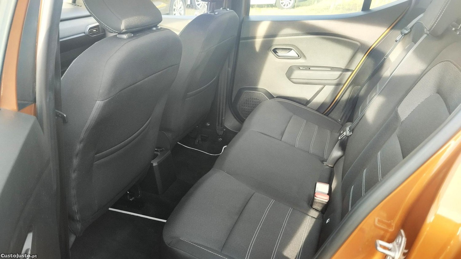 Dacia Sandero 1.0 TCe Stepway Comfort — fotografia 12