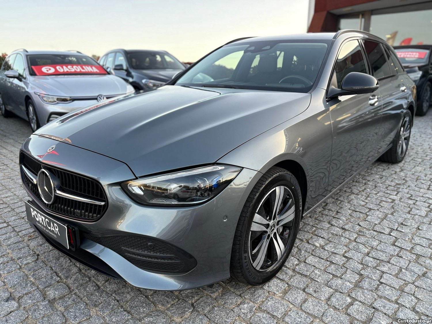 Mercedes-Benz C 300 e Avantgarde — fotografia 17