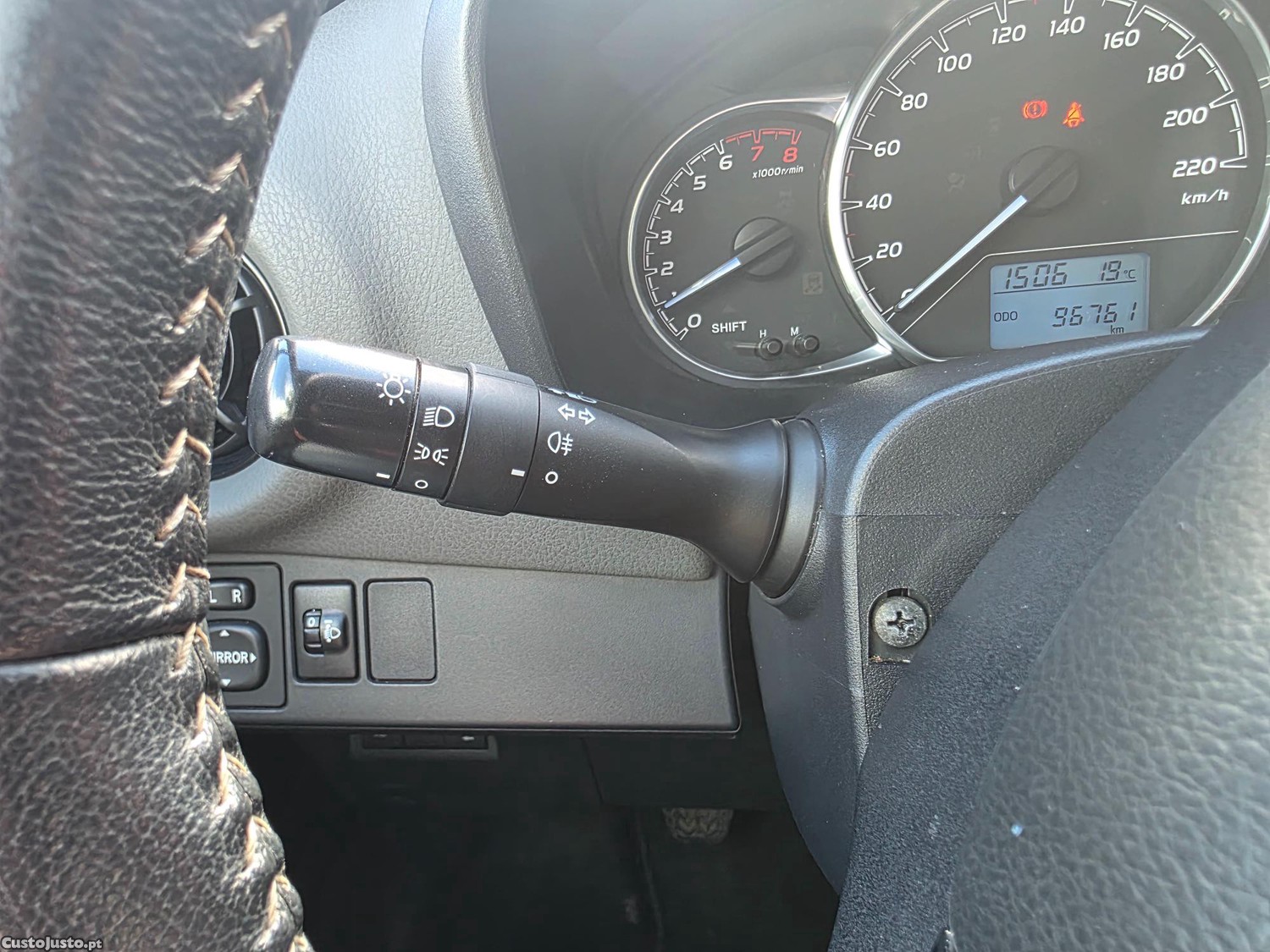 Toyota Yaris 1.0 VVT-I COMFORT 72CV — fotografia 6