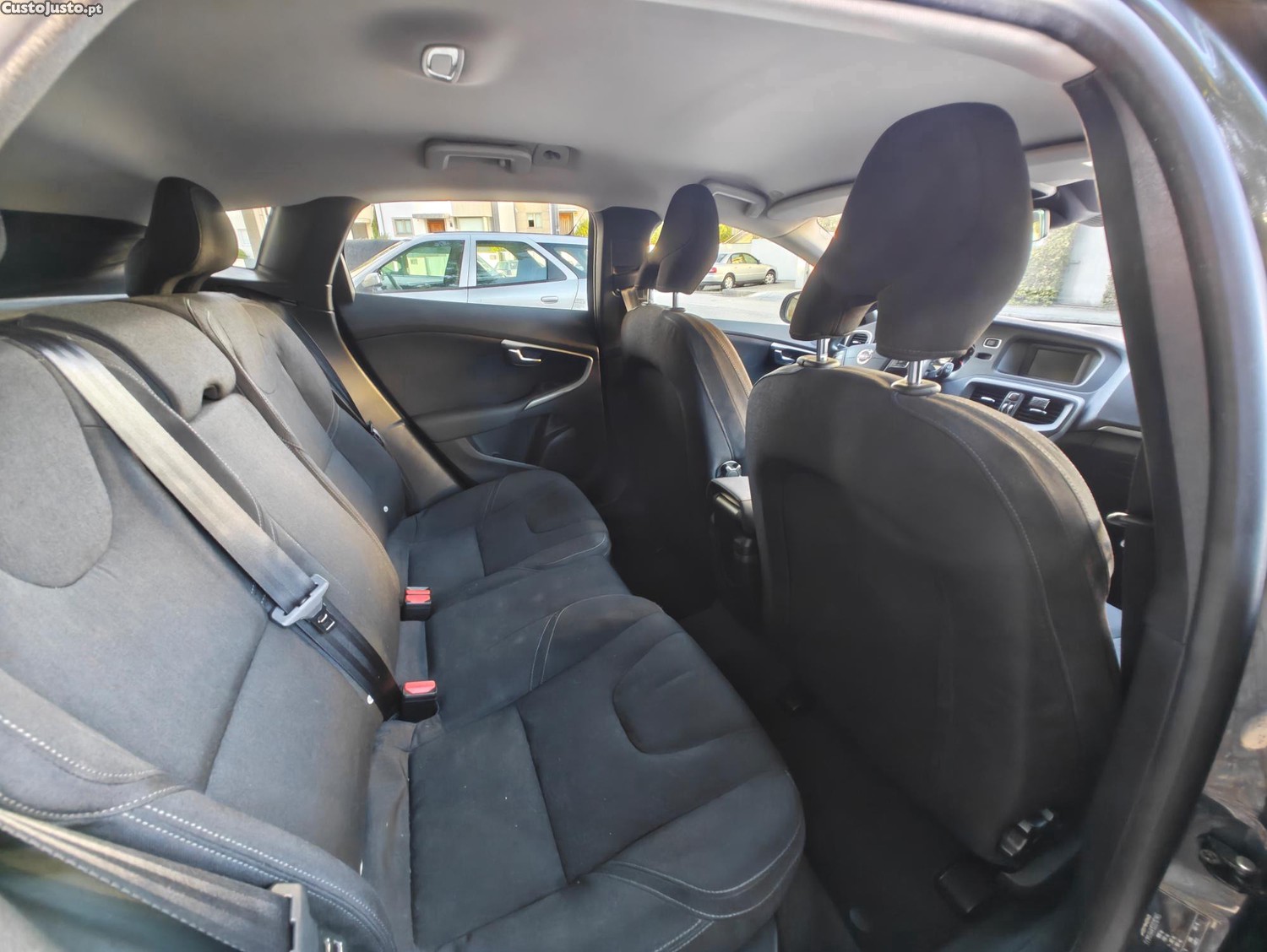 Volvo V40 D2 Kinetic — fotografia 7