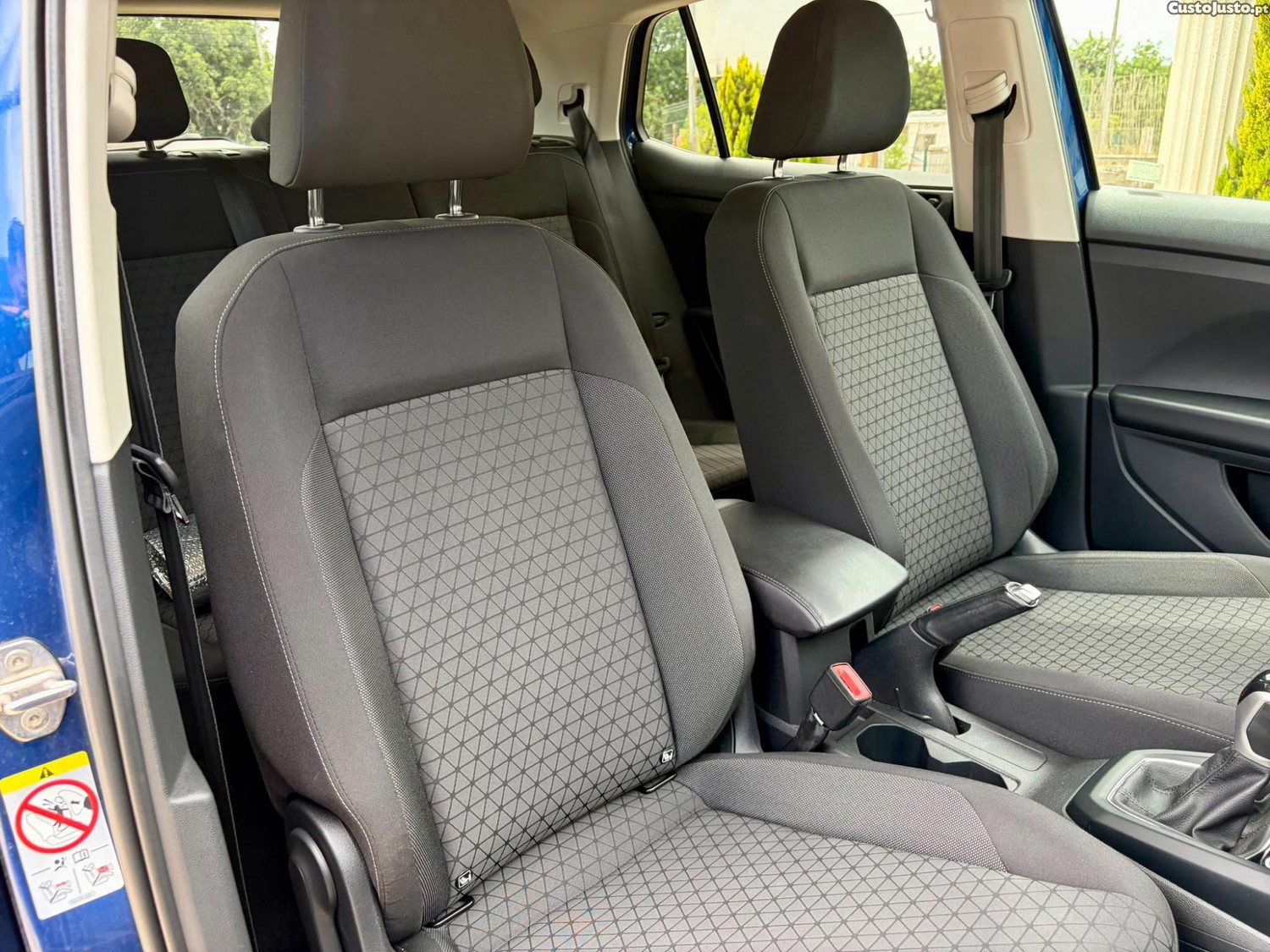 Volkswagen T-Cross 1.0 TSI Advance DSG — fotografia 6