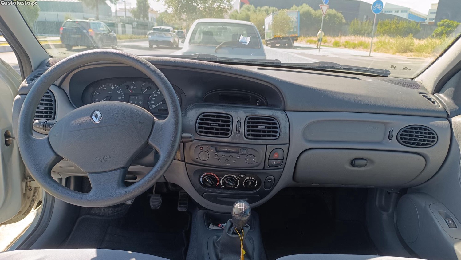 Renault Mégane Classic — fotografia 6