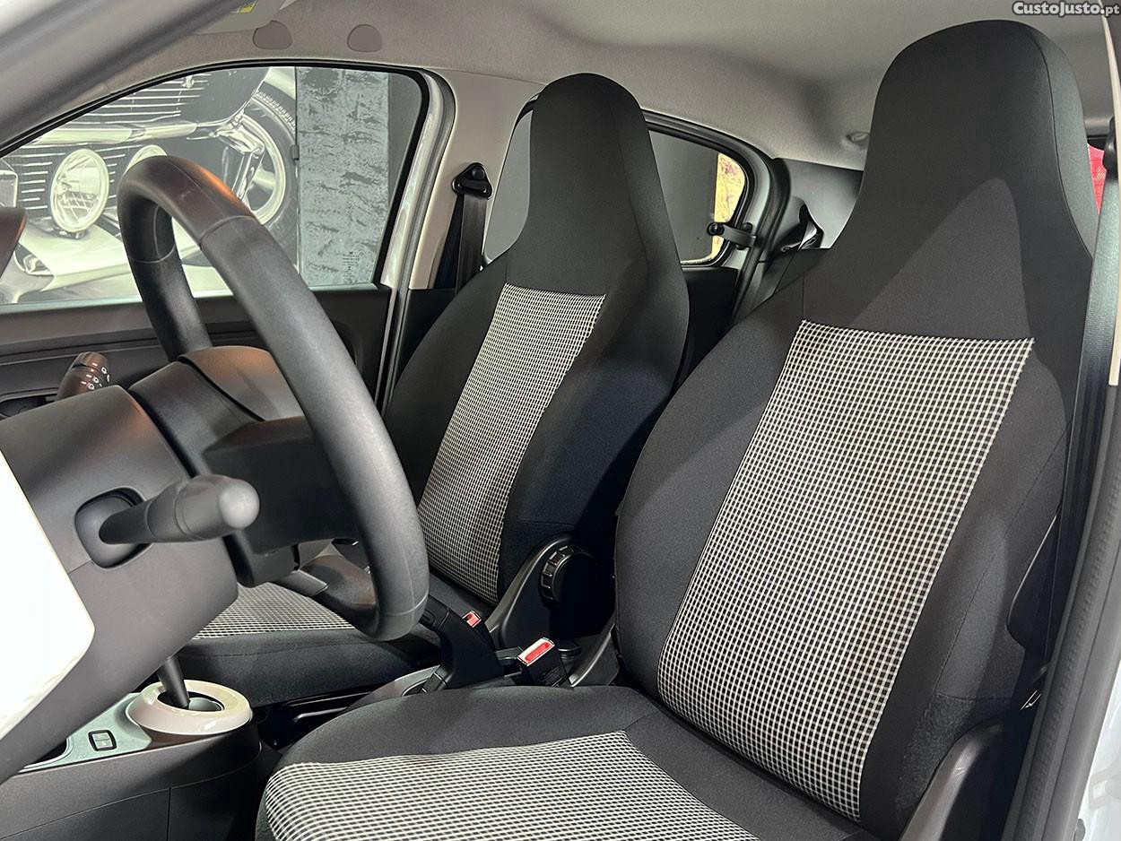 Renault Twingo 22 Zen — fotografia 15
