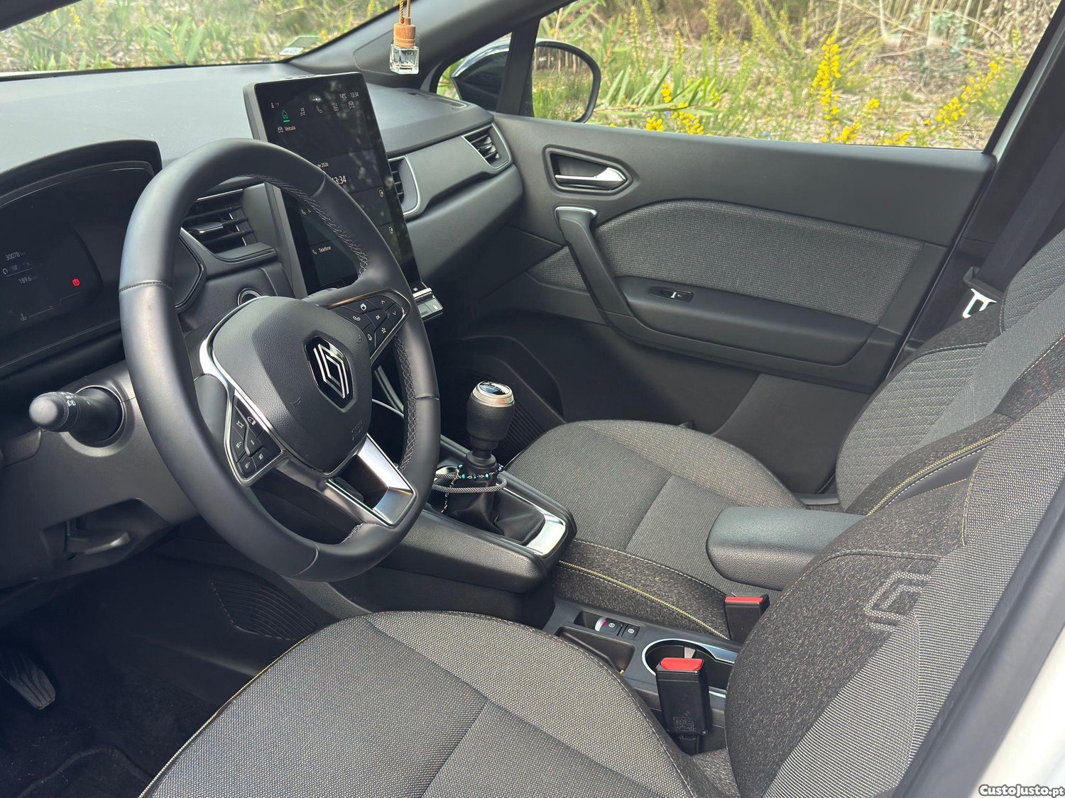 Renault Captur Bi-Fuel — fotografia 4