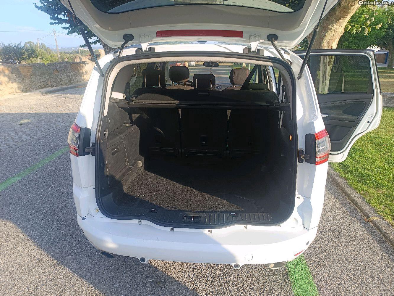 Ford S-Max Titanium — fotografia 6