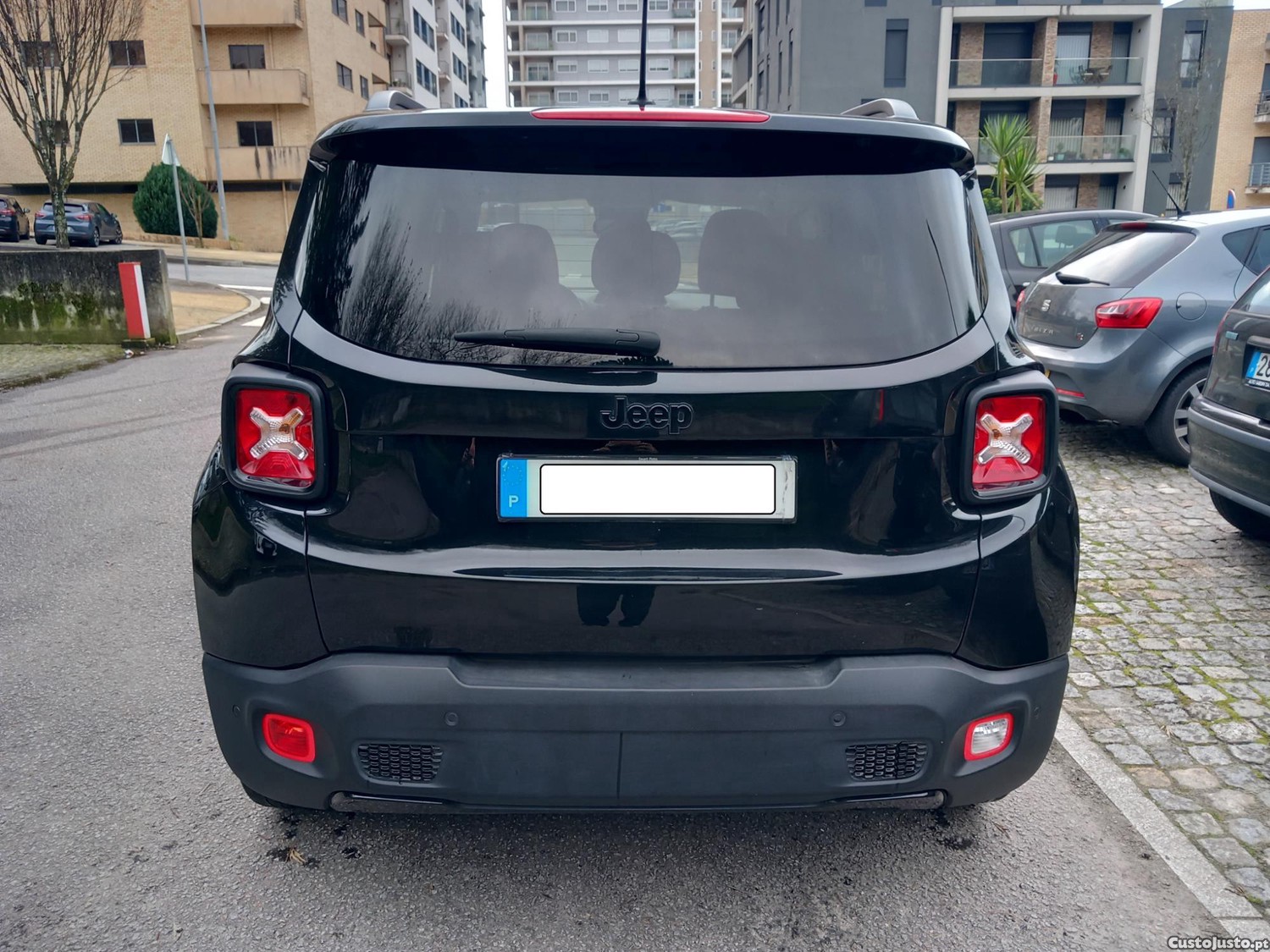 Jeep Renegade 1.6 MJD Night Eagle — fotografia 13
