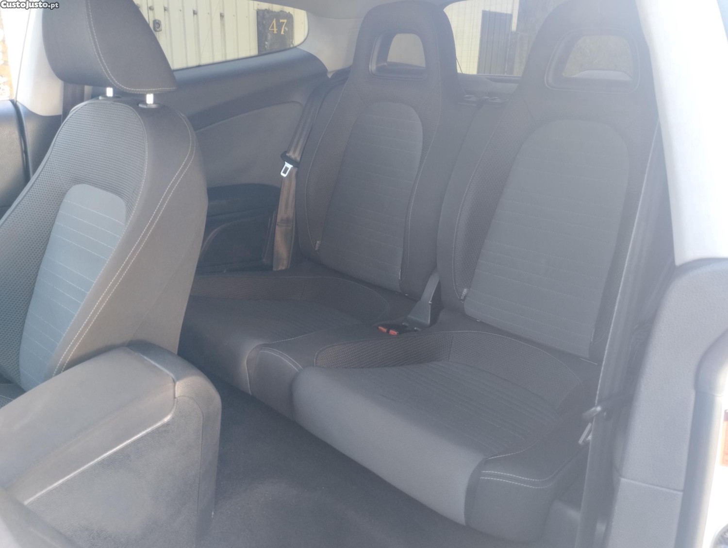 Volkswagen Scirocco 1.4 TSI (Turbo) 160cv - NACIONAL - c/ GPS - Imbatível — fotografia 12
