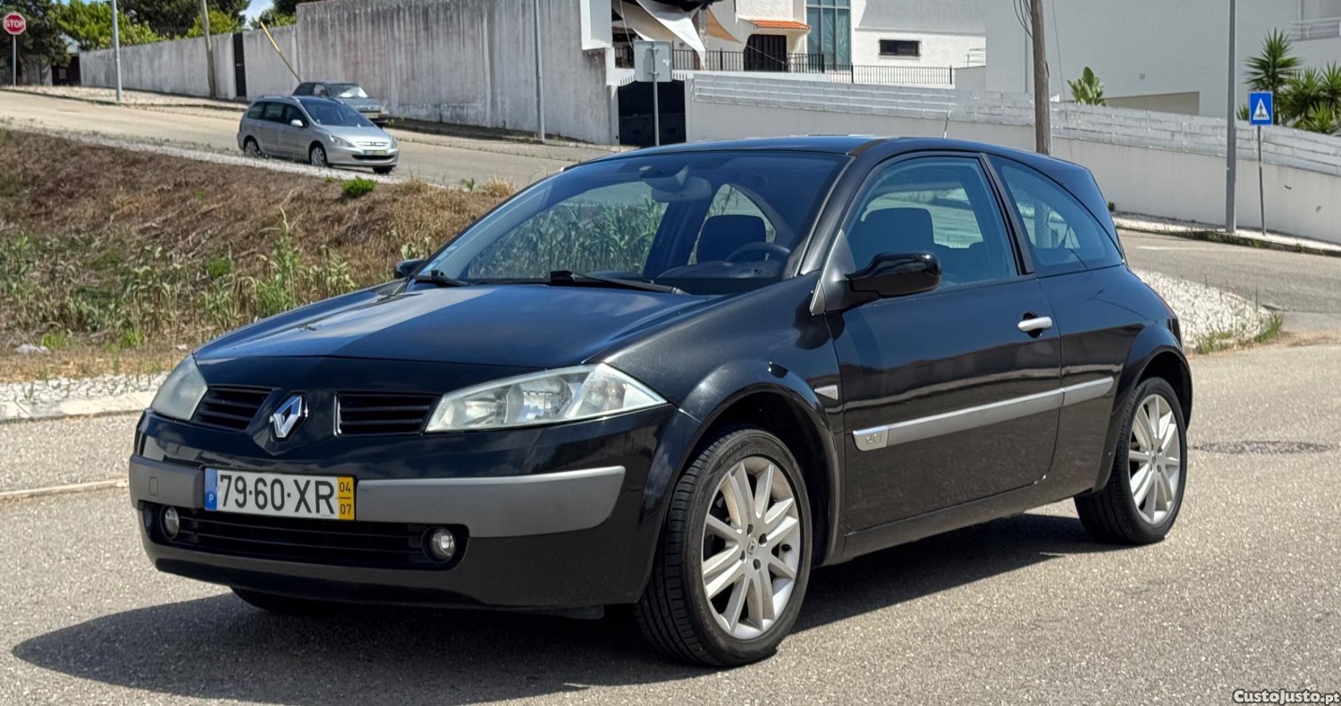 Renault Mégane Coupé — fotografia 10