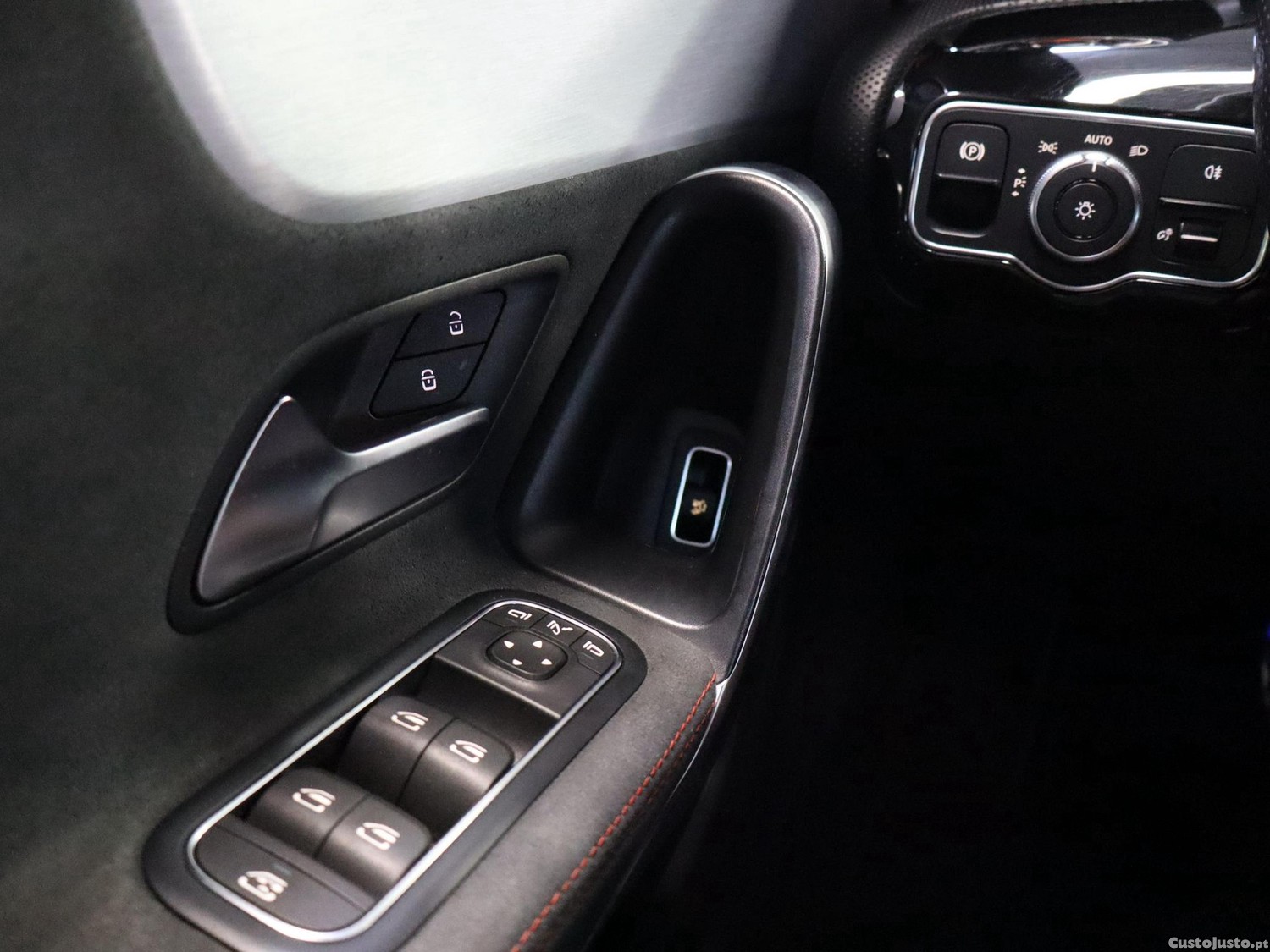 Mercedes-Benz CLA 200 d Shooting Brake AMG Line Aut. — fotografia 13