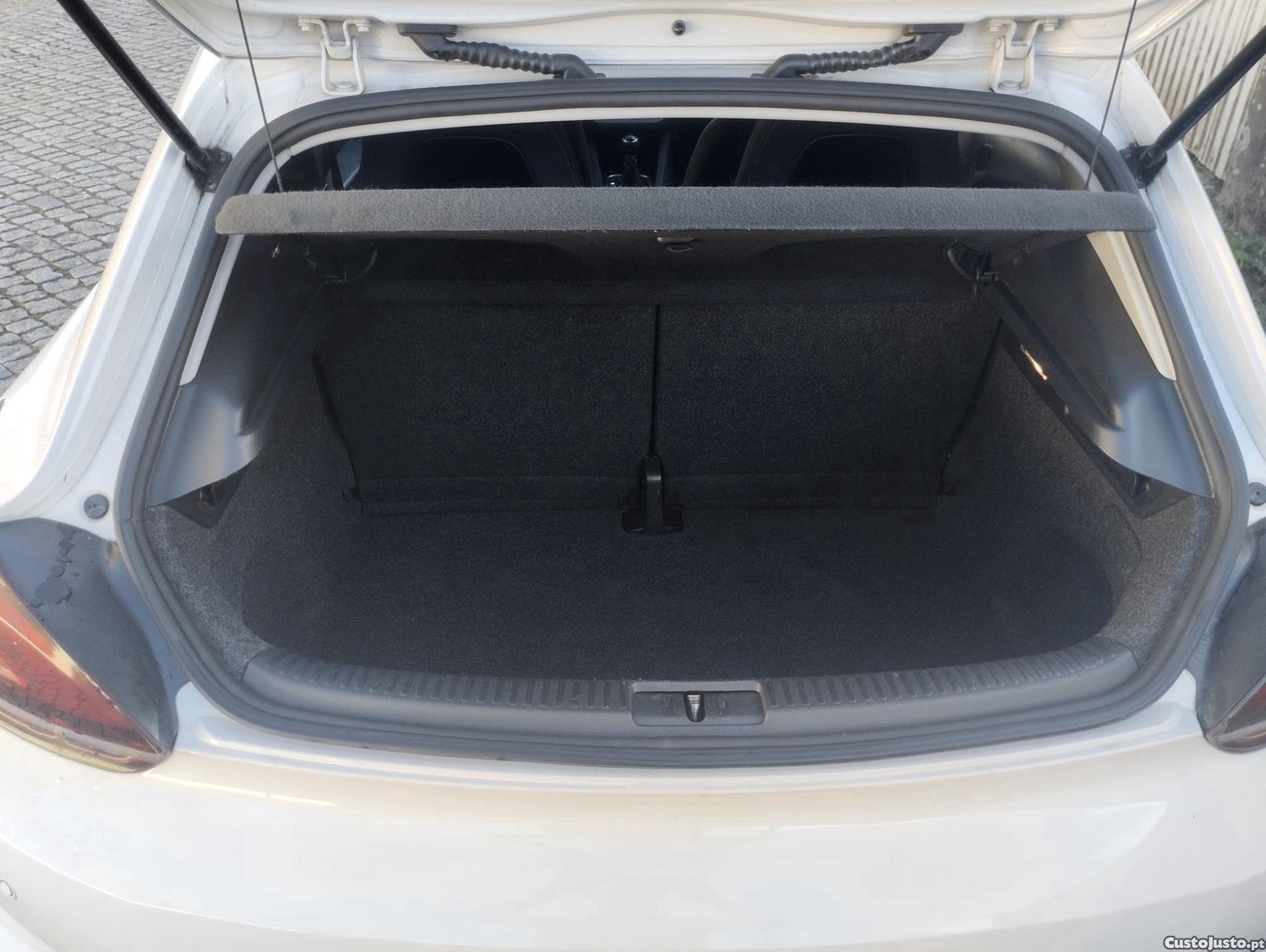 Volkswagen Scirocco 1.4 TSI (Turbo) 160cv - NACIONAL - c/ GPS - Imbatível — fotografia 15