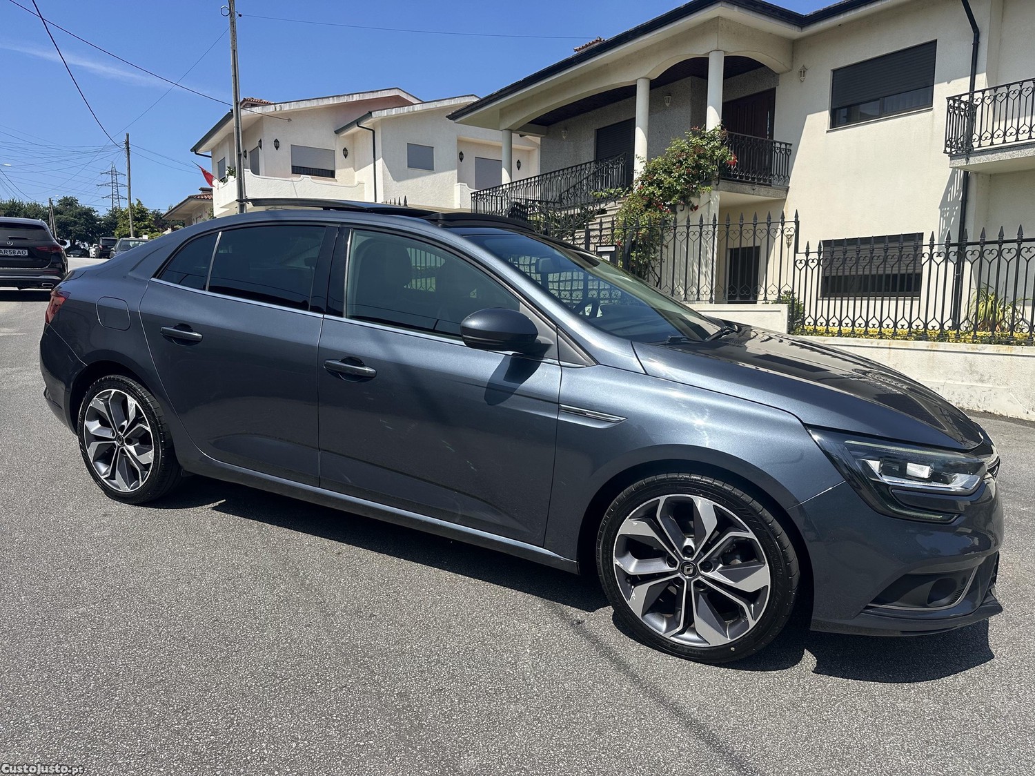 Renault Mégane Grand Coupe 1.5 DCI 115 CV — fotografia 10