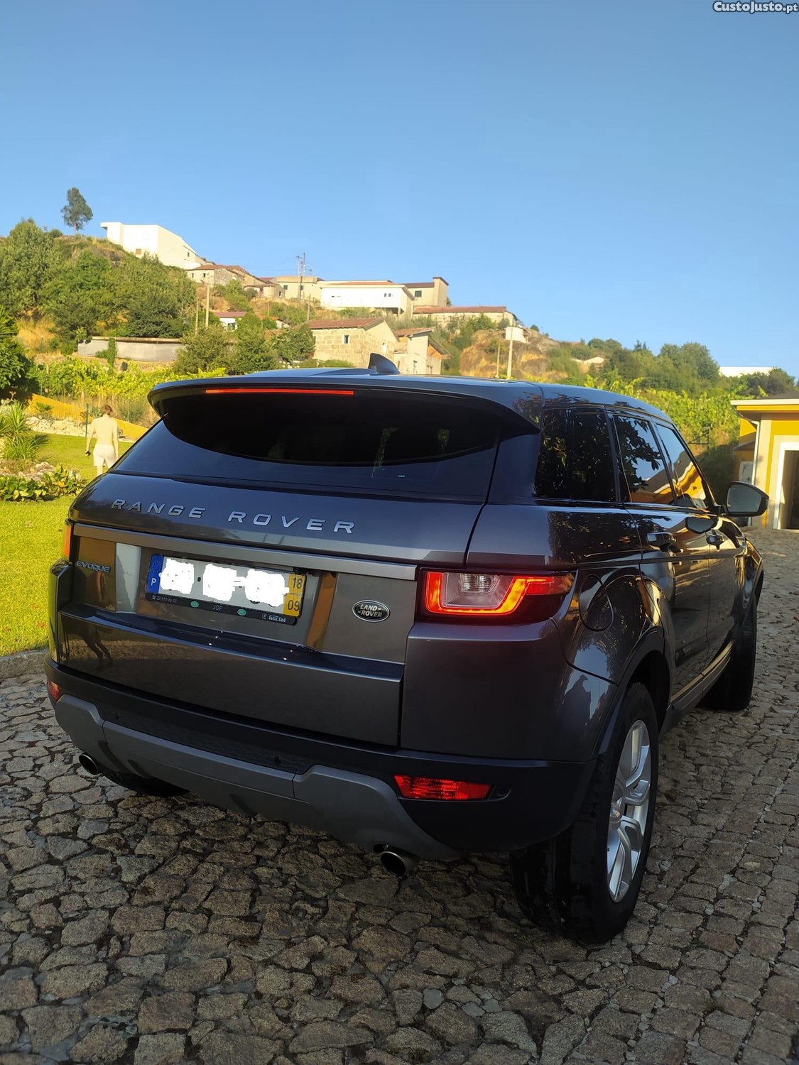 Land Rover Evoque 2.0 D150 como novo - 18 foto 4