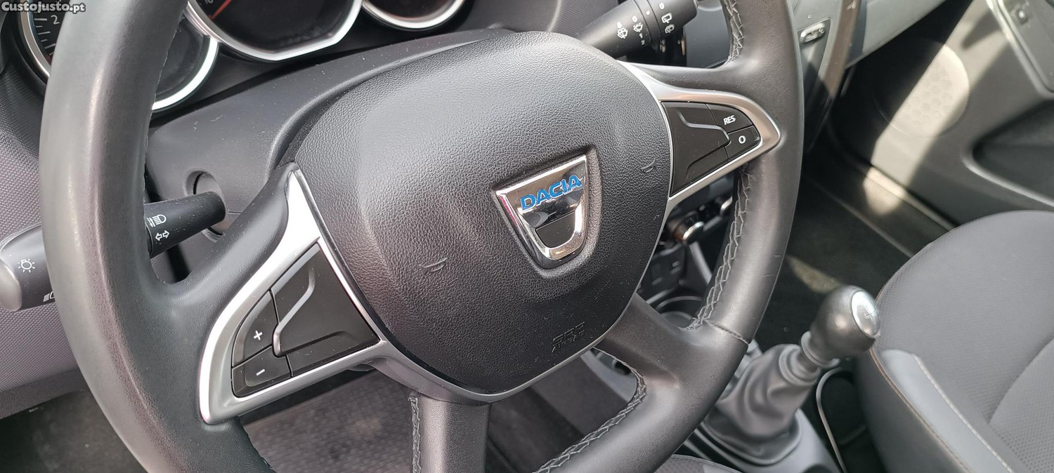 Dacia Duster 1.2 TCE — fotografia 11