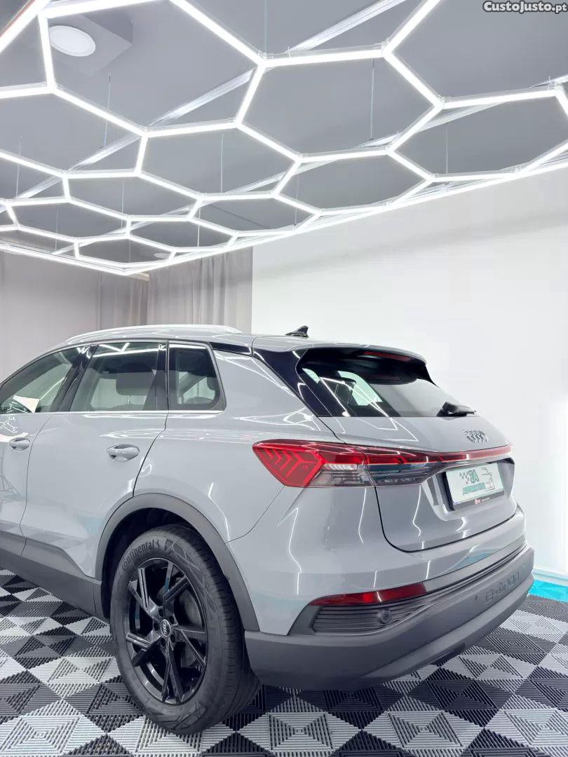Audi Q4 35 55 kwh — fotografia 16