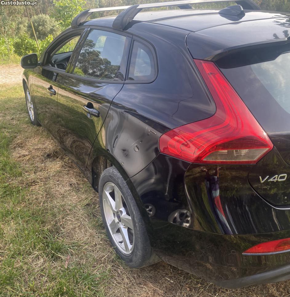 Volvo V40 kinetic — photo 5