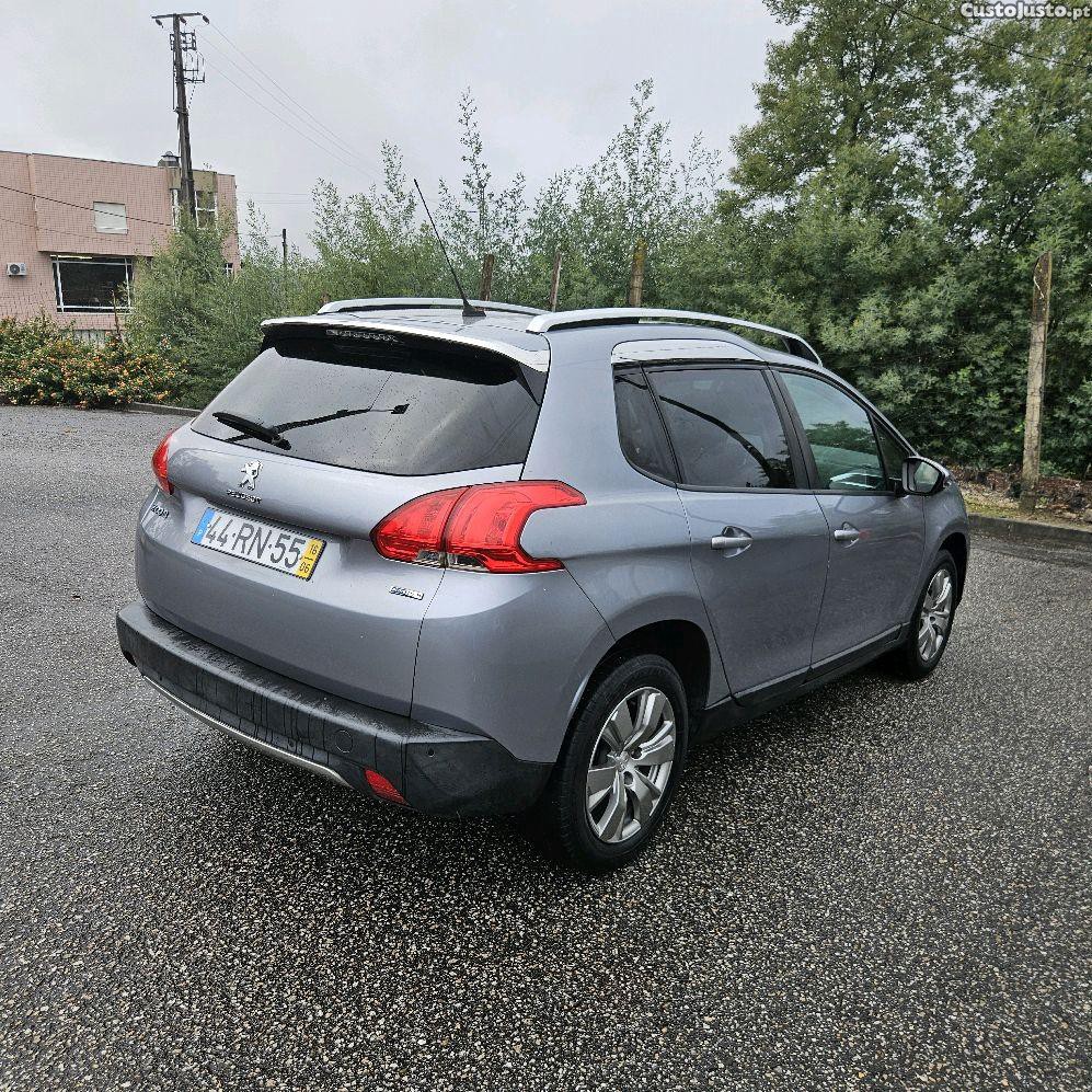Peugeot 2008 1.2 gasolina - 16 foto 4