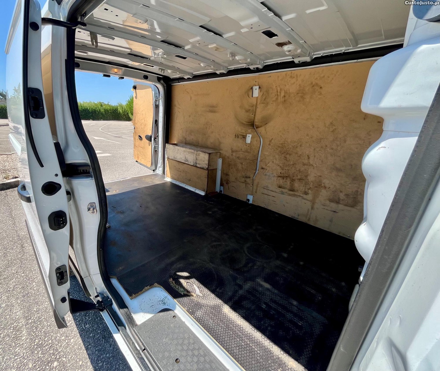 Renault Trafic L2H1 2.0 dCi Grand Confort IVA/Dedu. — fotografia 2