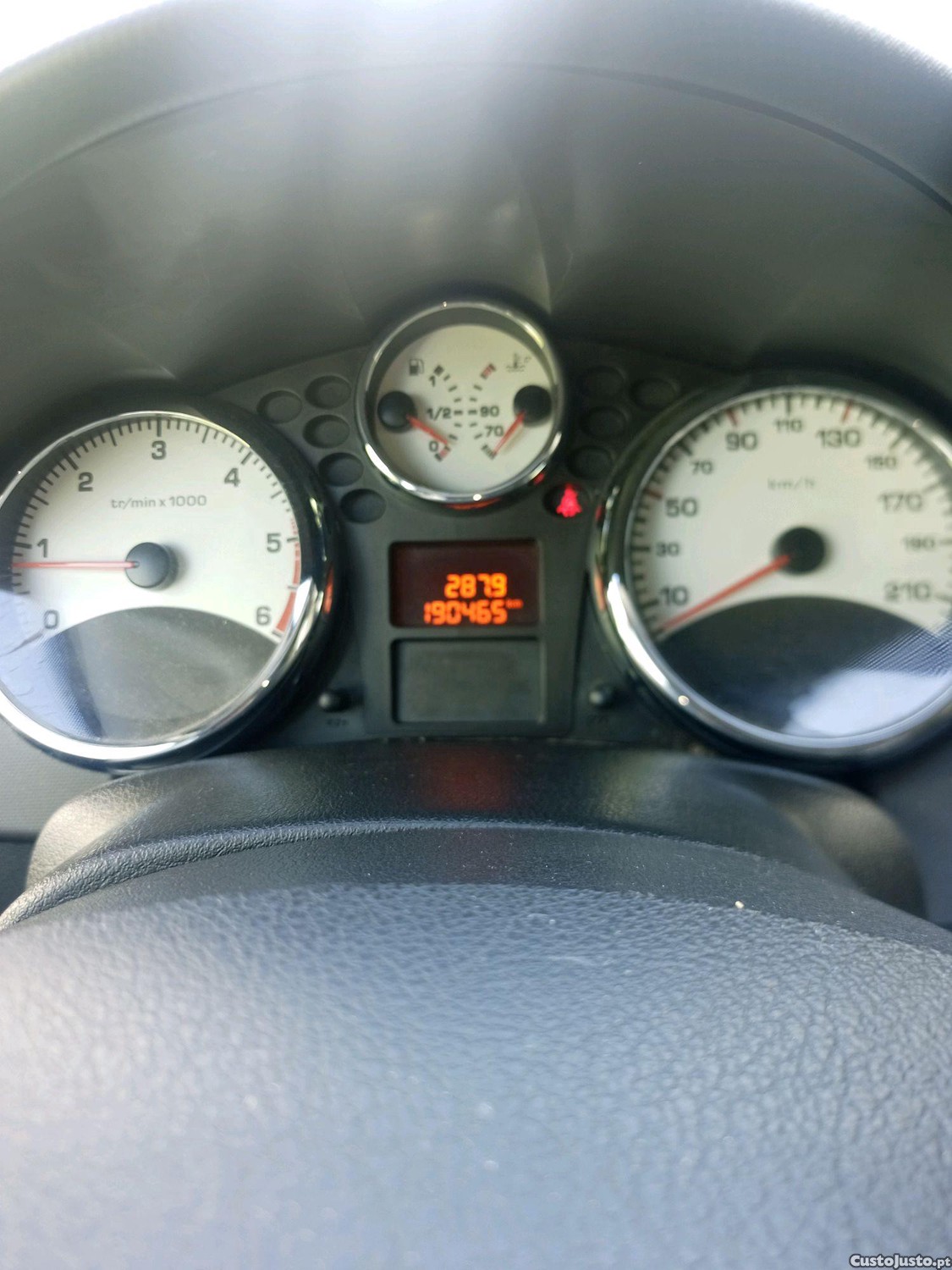 Peugeot 207 1.4 hdi75 CV sportium — fotografia 2