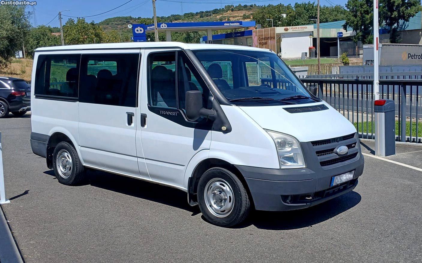 Ford Transit 9 Lugares — fotografia 10