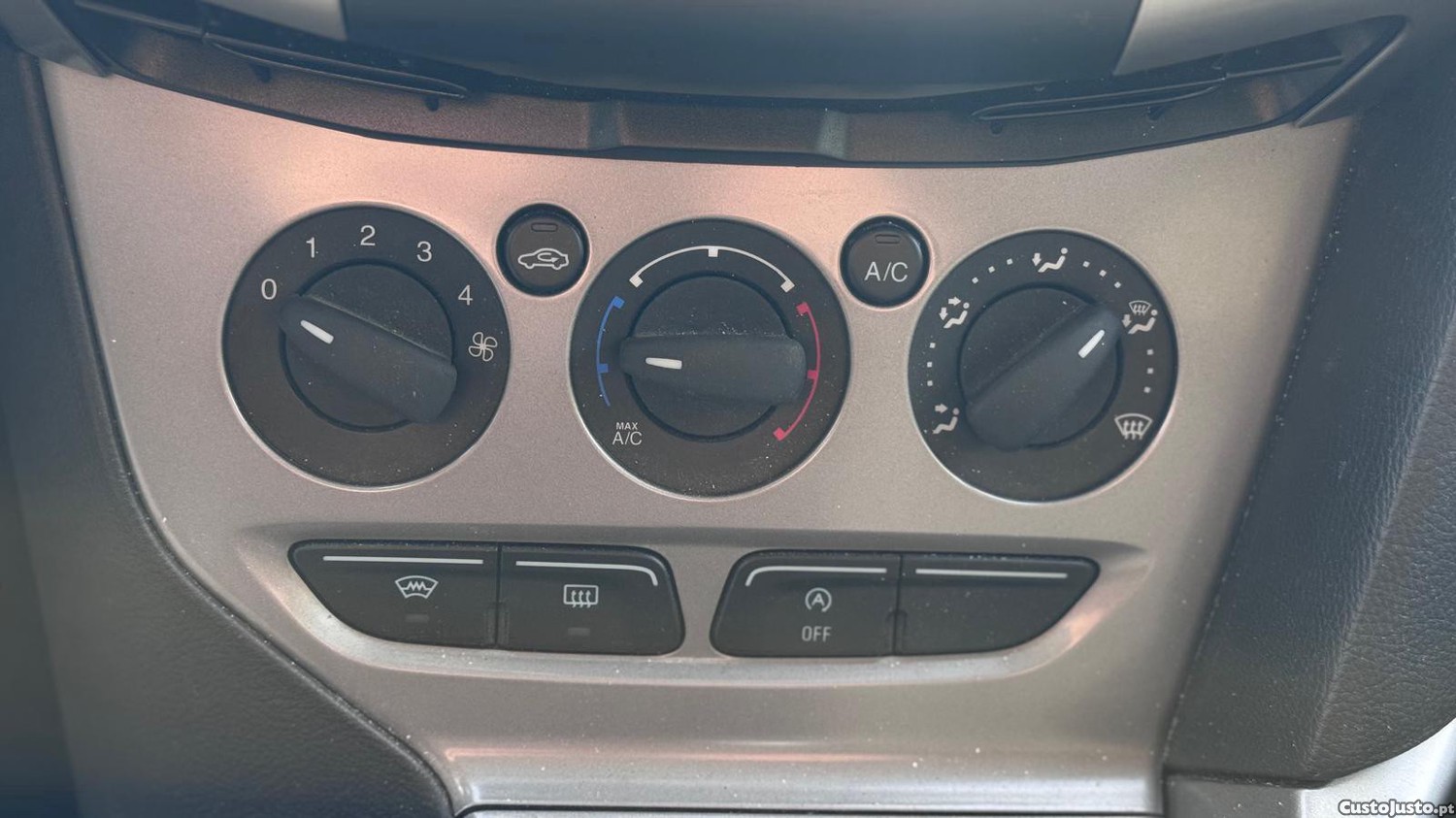 Ford Focus 1.0 Ecoboost — fotografia 8