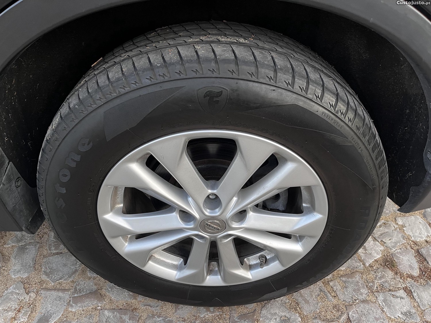 Nissan X-Trail 1.6 dci 130cv — fotografia 7