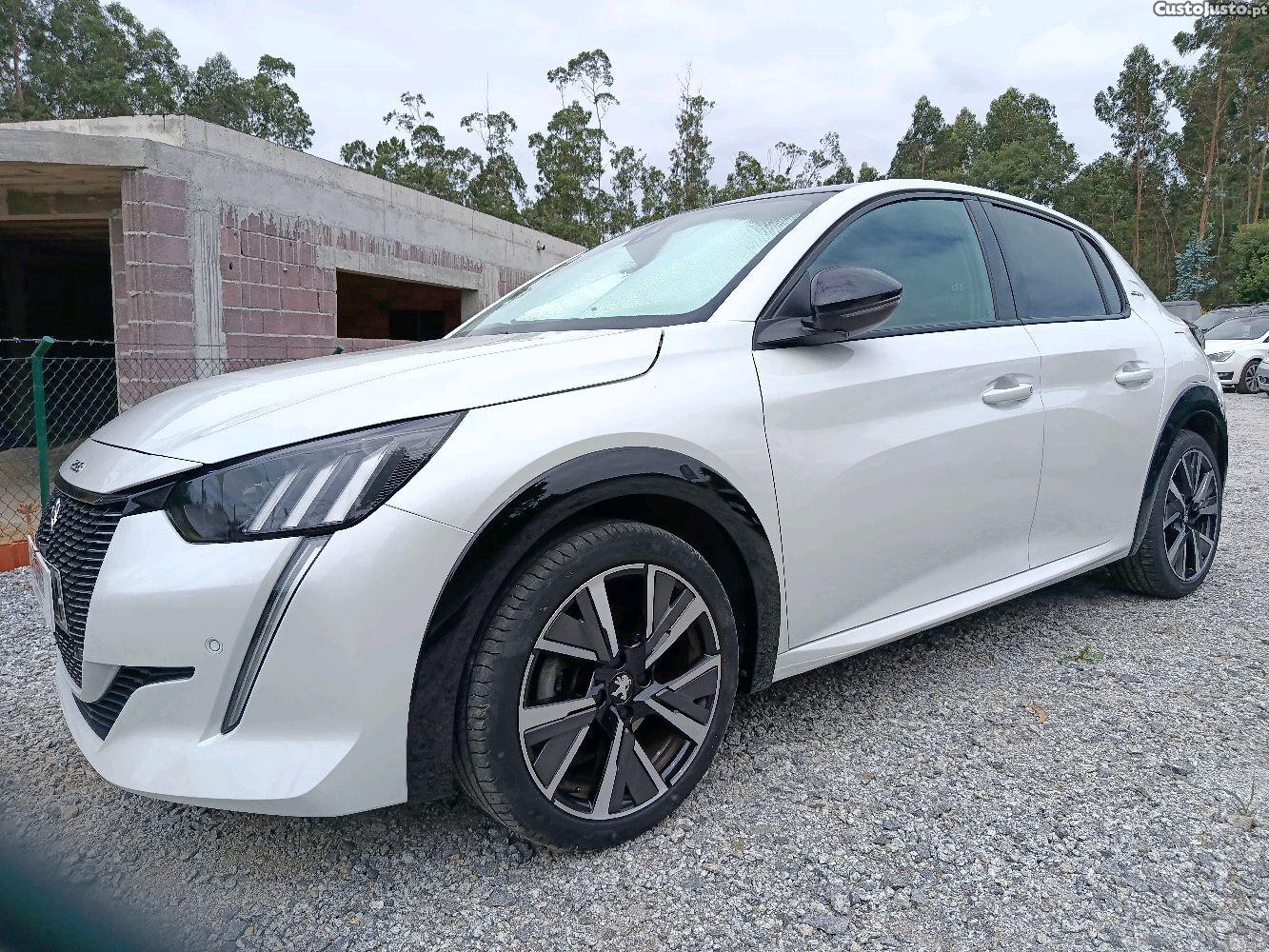 Peugeot 208 1.2 GT line — fotografia 7