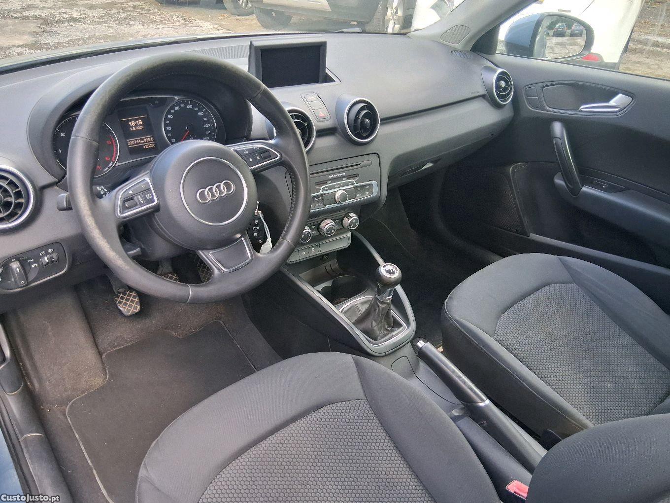 Audi A1 1.6 tdi — fotografia 2