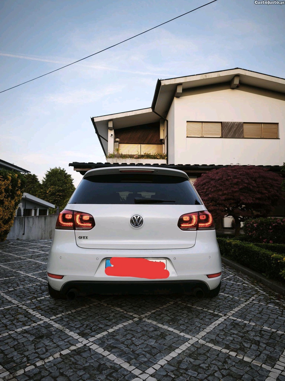 Volkswagen Golf GTI — fotografia 5