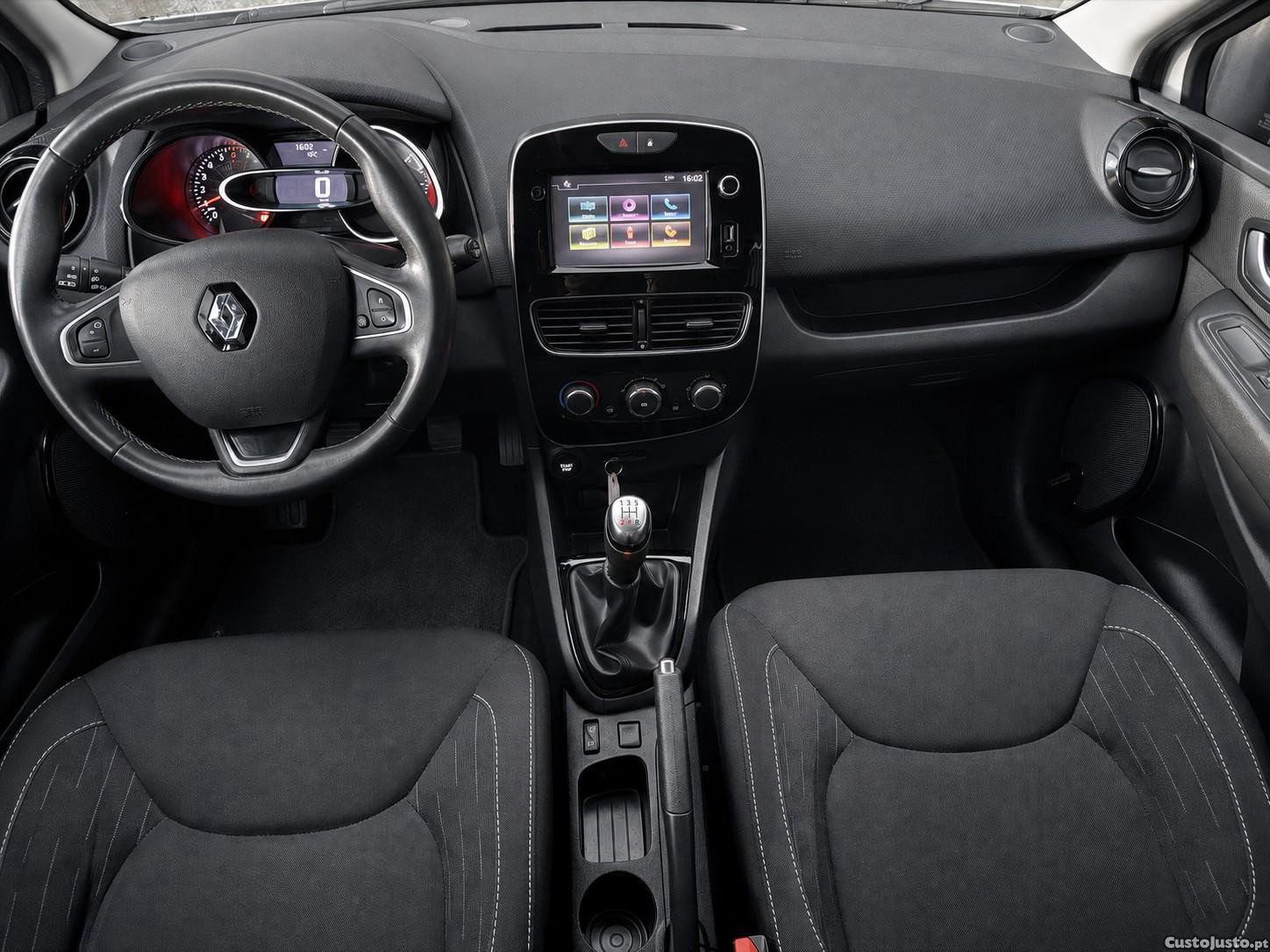 Renault Clio 0.9 TCE Limited — fotografia 13