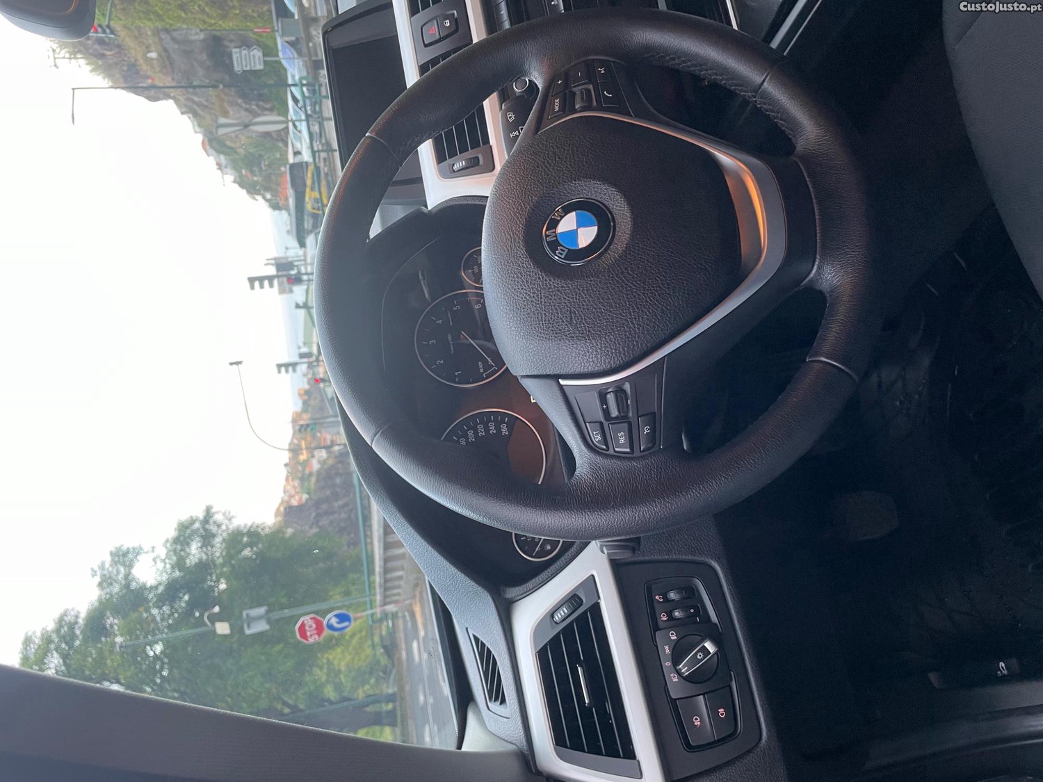 BMW 318 d — fotografia 4