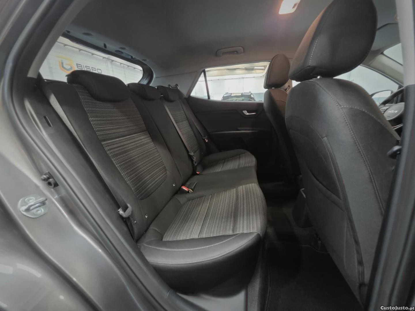 Kia Stonic 1.0 T-GDI Drive 7DCT — fotografia 5