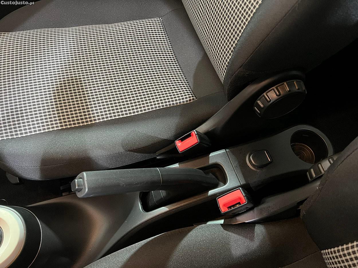 Renault Twingo 22 Zen — fotografia 7