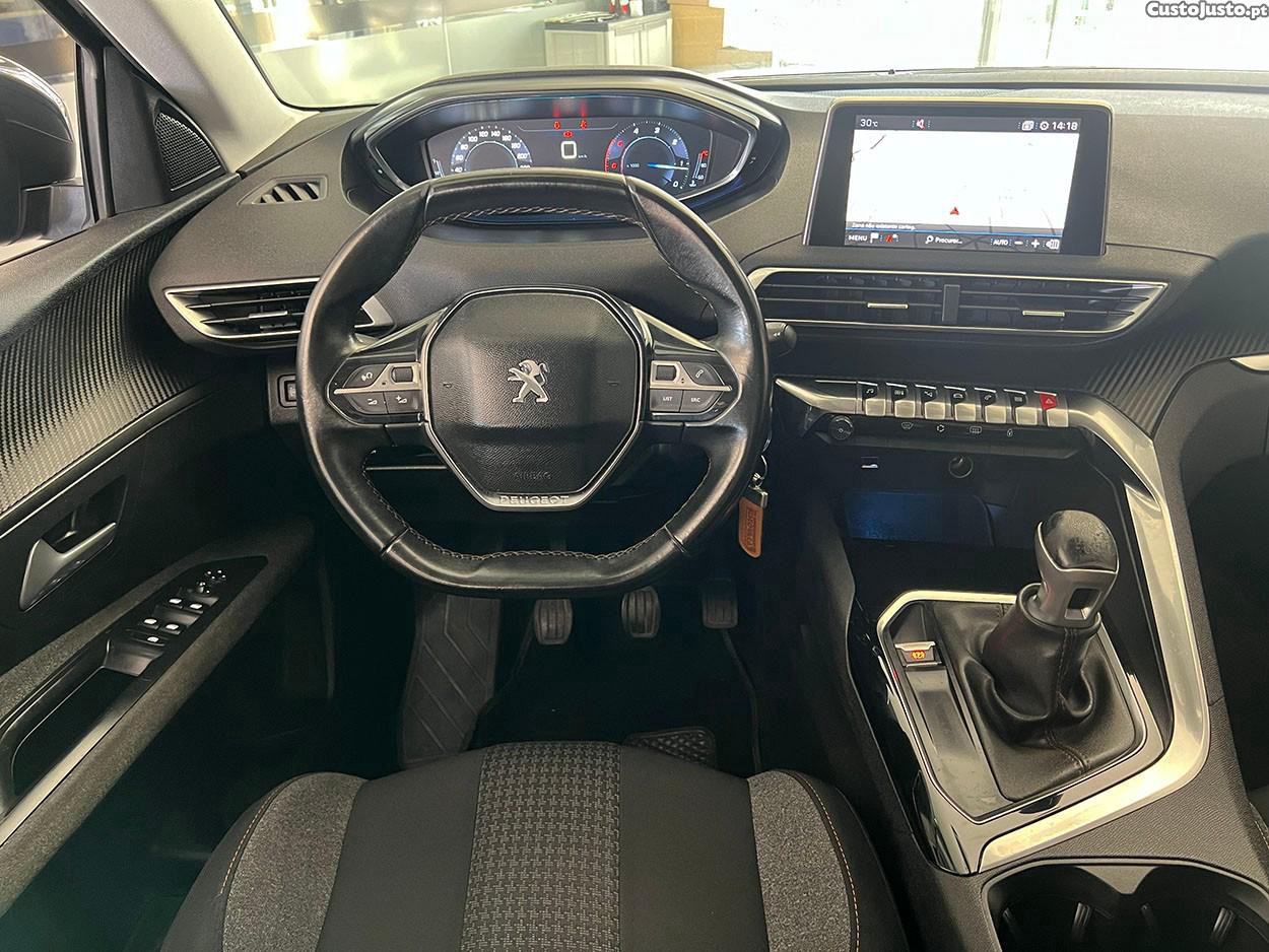 Peugeot 3008 1.6 BlueHDi Active — fotografia 14