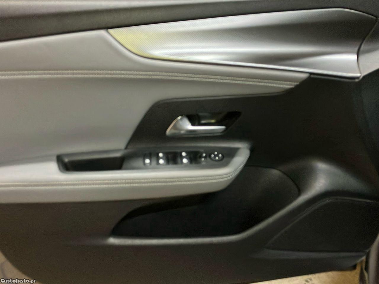 Opel Mokka 1.2 T Elegance AT — fotografia 4