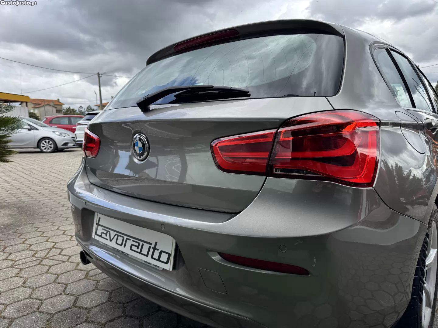 BMW 116 D line sport — fotografia 7